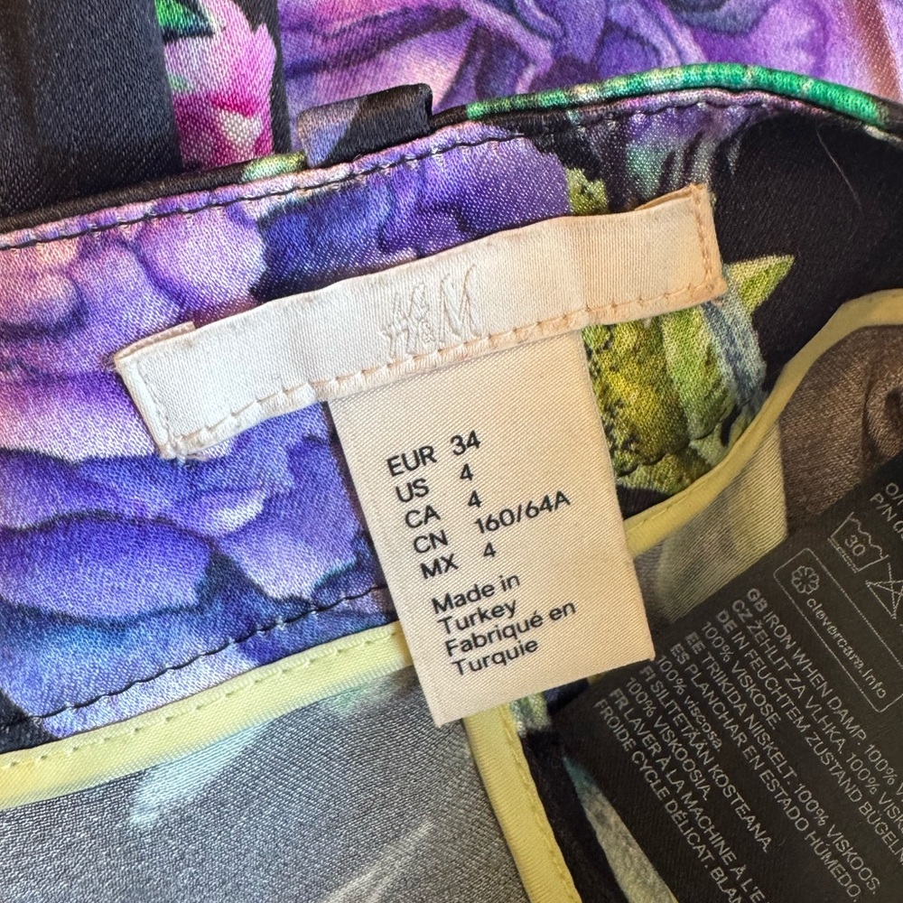 H&M High Waist Dressy Trouser Tropical Print - Picture 2 of 14
